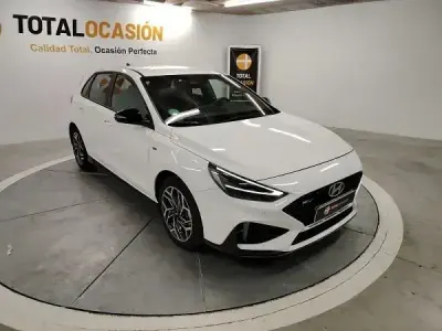 Usado Hyundai i30 N Line 100 HP (73 kW) 2025 Branco Sedan