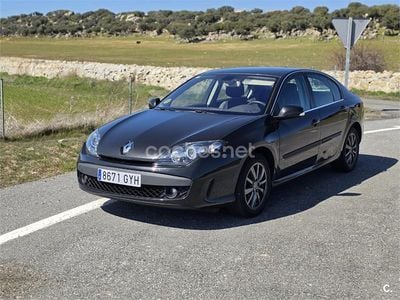 Usado Renault Laguna III 130 CV (95 kW) 2010 Negro Berlina
