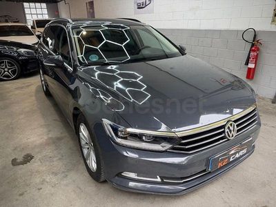 Usado VW Passat 150 CV (110 kW) 2020 Gris / plata Familiar