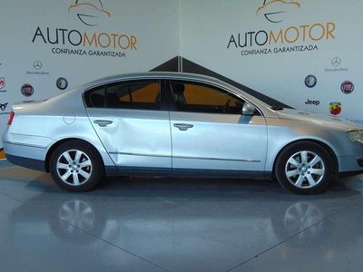 Gris / plata Usado 2006 VW Passat Advance Berlina | 5500 € (Un poco caro)