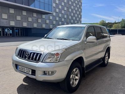 Begagnad Toyota Land Cruiser 163 HK (119 kW) 2004 Grå SUV