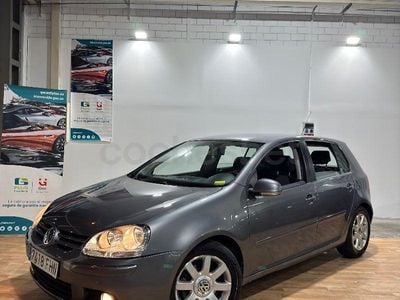 Usado VW Golf V Sportline 140 CV (102 kW) 2007 Gris / plata Berlina