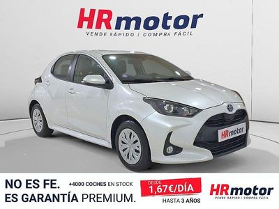 Usado Toyota Yaris Hybrid Business Edition 116 CV (85 kW) 2022 Blanco Berlina