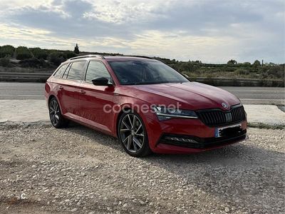 Rojo Usado 2021 Skoda Superb SportLine Familiar | 28.000 €