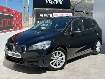 Usado BMW 225 Active Tourer iPerformance 224 CV (164 kW) 2018 Negro Monovolumen
