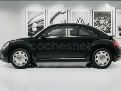 Usado VW Beetle Design 105 CV (77 kW) 2013 Negro Utilitario