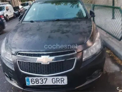 Usado Chevrolet Cruze LS 150 CV (110 kW) 2009 Negro Berlina