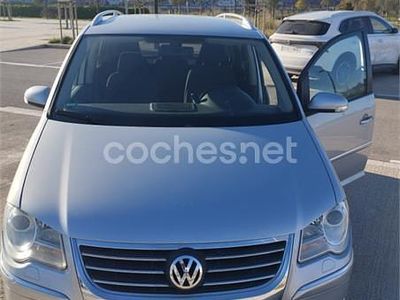 Usado VW Touran Edition 105 CV (77 kW) 2008 Gris / plata Monovolumen