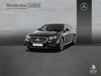 Usado Mercedes E300 313 CV (230 kW) 2025 Negro obsidiana Berlina
