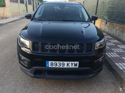 Usado Jeep Compass Night Eagle 120 CV (88 kW) 2019 Negro SUV