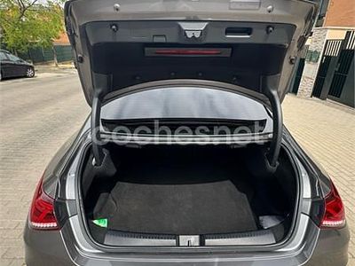 Gris / plata Usado 2021 Mercedes CLA250e Berlina | 28.600 € (Precio justo)
