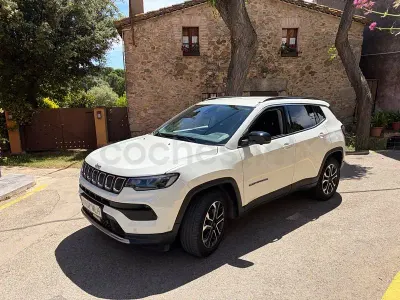 Usado Jeep Compass Limited 130 CV (95 kW) 2023 Blanco SUV