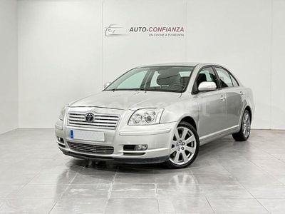 Gris / plata Usado 2007 Toyota Avensis Sol Berlina | 5495 € (Precio justo)