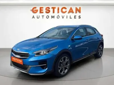 Usado Kia XCeed 120 CV (88 kW) 2022 Azul SUV