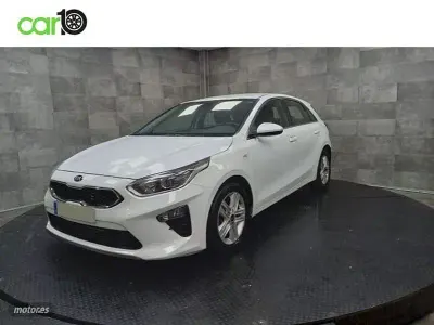 Usado Kia Ceed 120 CV (88 kW) 2021 Blanco Utilitario