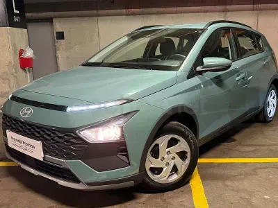 Usado Hyundai Bayon 100 CV (73 kW) 2024 Verde SUV