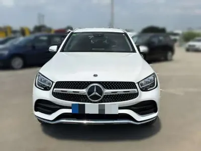 Usado Mercedes GLC220 194 CV (142 kW) 2022 Blanco SUV