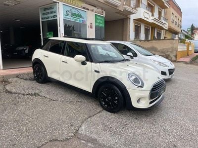 Usado Mini ONE 102 CV (75 kW) 2019 Beige Utilitario