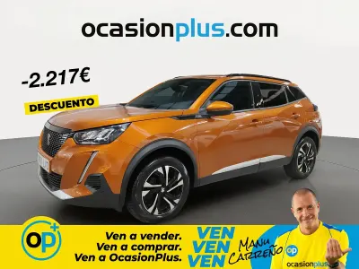 Usado Peugeot 2008 Allure 130 CV (95 kW) 2021 Naranja SUV