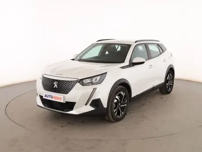 Usado Peugeot e-2008 Allure 100 kW (136 CV) 2020 Blanco SUV