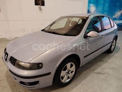 Azul Usado 2004 Seat Leon Berlina | 2470 € (Super precio)