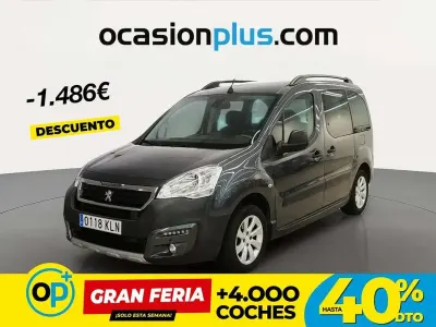Usado Peugeot TePee 110 CV (80 kW) 2018 Gris Van