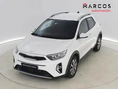 Usado Kia Stonic 100 CV (73 kW) 2024 SUV