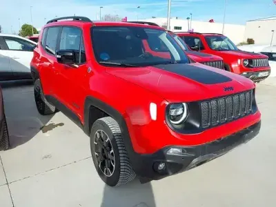 Usado Jeep Renegade Trailhawk 240 CV (176 kW) 2024 Rojo SUV