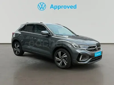 Usado VW T-Roc R-line 150 CV (110 kW) 2024 Gris / plata SUV