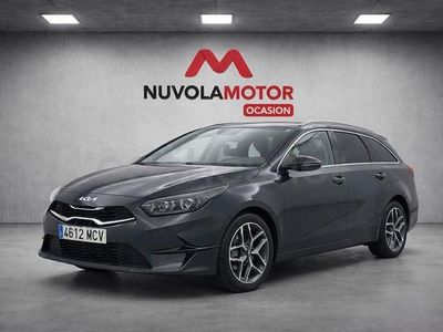 Usado Kia Ceed 120 CV (88 kW) 2022 Gris / plata Utilitario