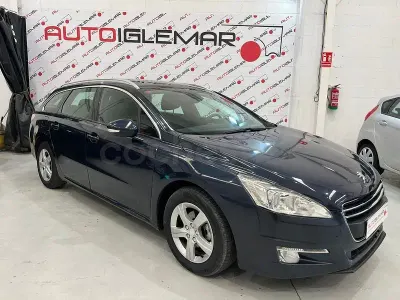 Usado Peugeot 508 SW Allure 140 CV (102 kW) 2013 Azul Familiar