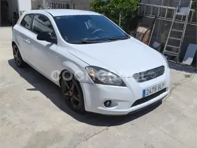 Usado Kia ProCeed 140 CV (102 kW) 2009 Blanco Utilitario