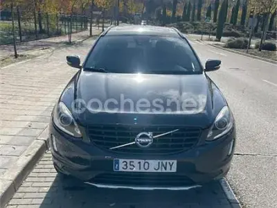 Usado Volvo XC60 Kinetic 136 CV (100 kW) 2016 Azul SUV
