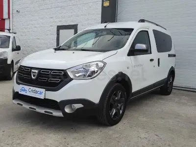 Usado Dacia Dokker 90 CV (66 kW) 2017 Blanco Monovolumen