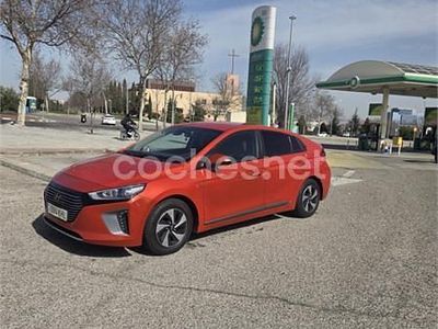 Usado Hyundai Ioniq 141 CV (103 kW) 2018 Rojo Utilitario