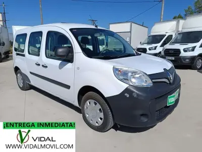 Usado Renault Kangoo 95 CV (69 kW) 2021 Blanco Monovolumen
