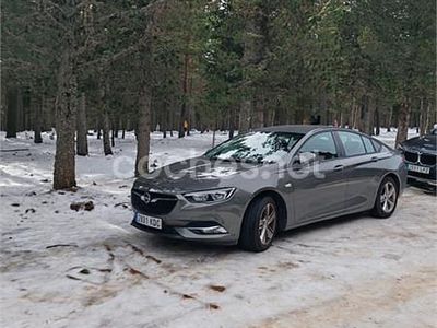 Usado Opel Insignia Business 136 CV (100 kW) 2017 Gris / plata Berlina