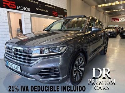 Usado VW Touareg 381 CV (280 kW) 2021 Gris / plata SUV