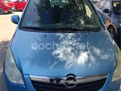 Usado Opel Agila Enjoy 86 CV (63 kW) 2009 Azul Utilitario