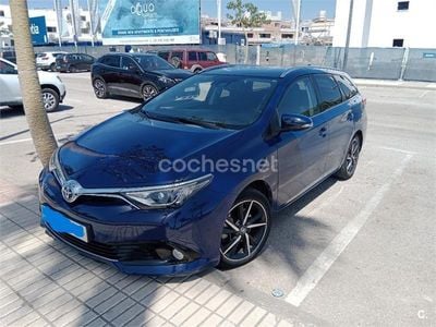 Toyota Auris Hybrid
