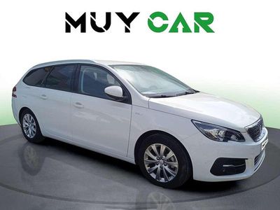 Usado Peugeot 308 SW Style 131 CV (96 kW) 2021 Blanco Familiar
