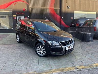 Usado VW Touran Advance 105 CV (77 kW) 2010 Negro Monovolumen