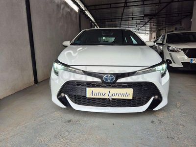 Usado Toyota Corolla Active 122 CV (89 kW) 2020 Blanco Berlina