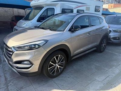 Gris Usado 2018 Hyundai Tucson GO! SUV | 18.500 € (Precio justo)