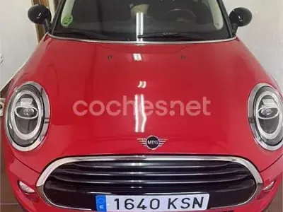 Usado Mini Cooper 136 CV (100 kW) 2018 Rojo Utilitario