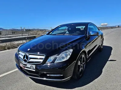 Käytetty Mercedes E250 Elegance 204 HP (150 kW) 2013 Musta Coupe - kaksiovinen