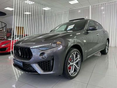 Usado Maserati Levante 350 CV (257 kW) 2020 Gris / plata SUV