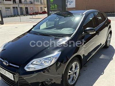 Usado Ford Focus 125 CV (91 kW) 2013 Negro Berlina