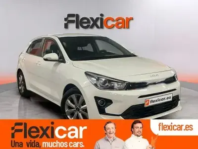 Usado Kia Rio 100 CV (73 kW) 2023 Blanco