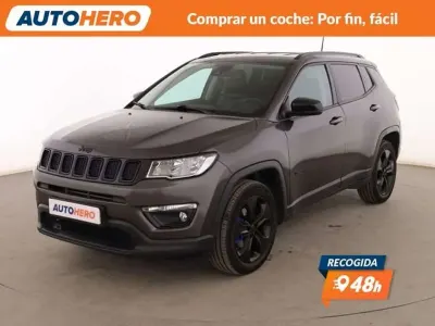 Usado Jeep Compass Night Eagle 140 CV (102 kW) 2019 Gris SUV